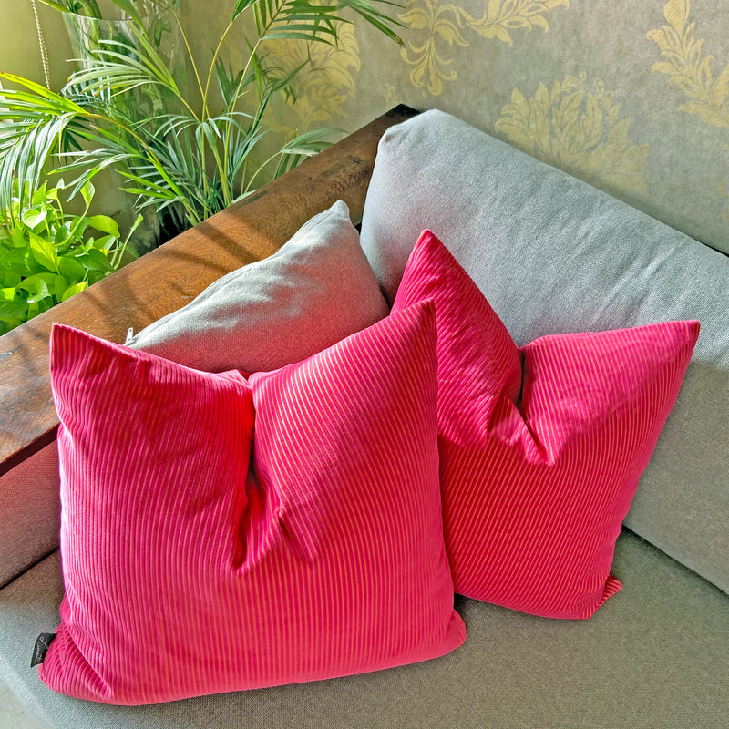 Ribbed cushion covers: Fuchsia