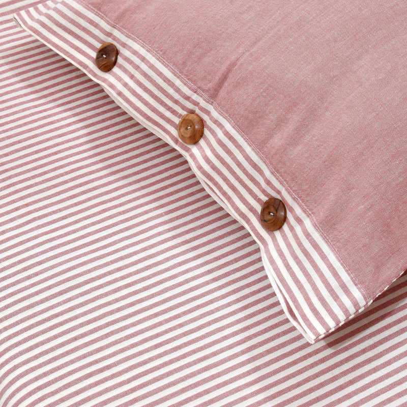 Marsala red striped yarn dyed cotton double bed bedsheet with pillow covers combo